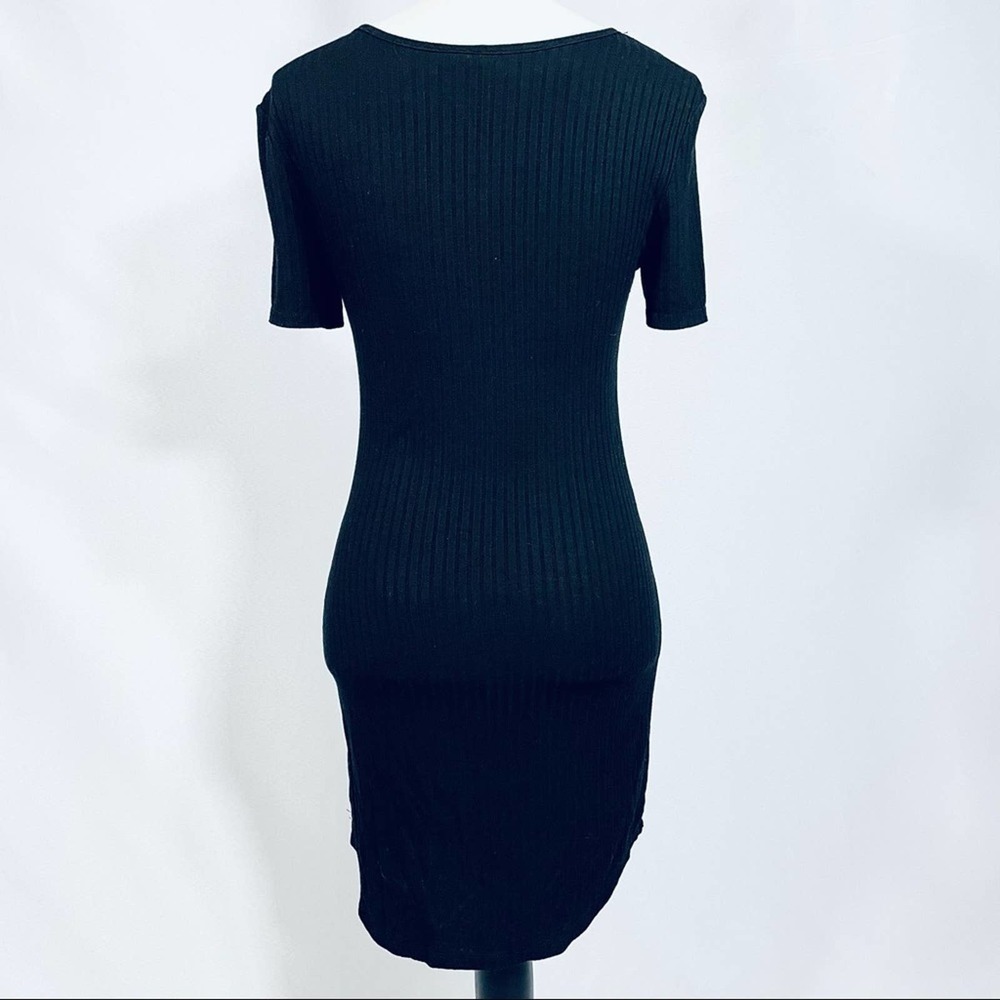 Feathers Ribbed Short Sleeve Dress - Picture 3 of 7